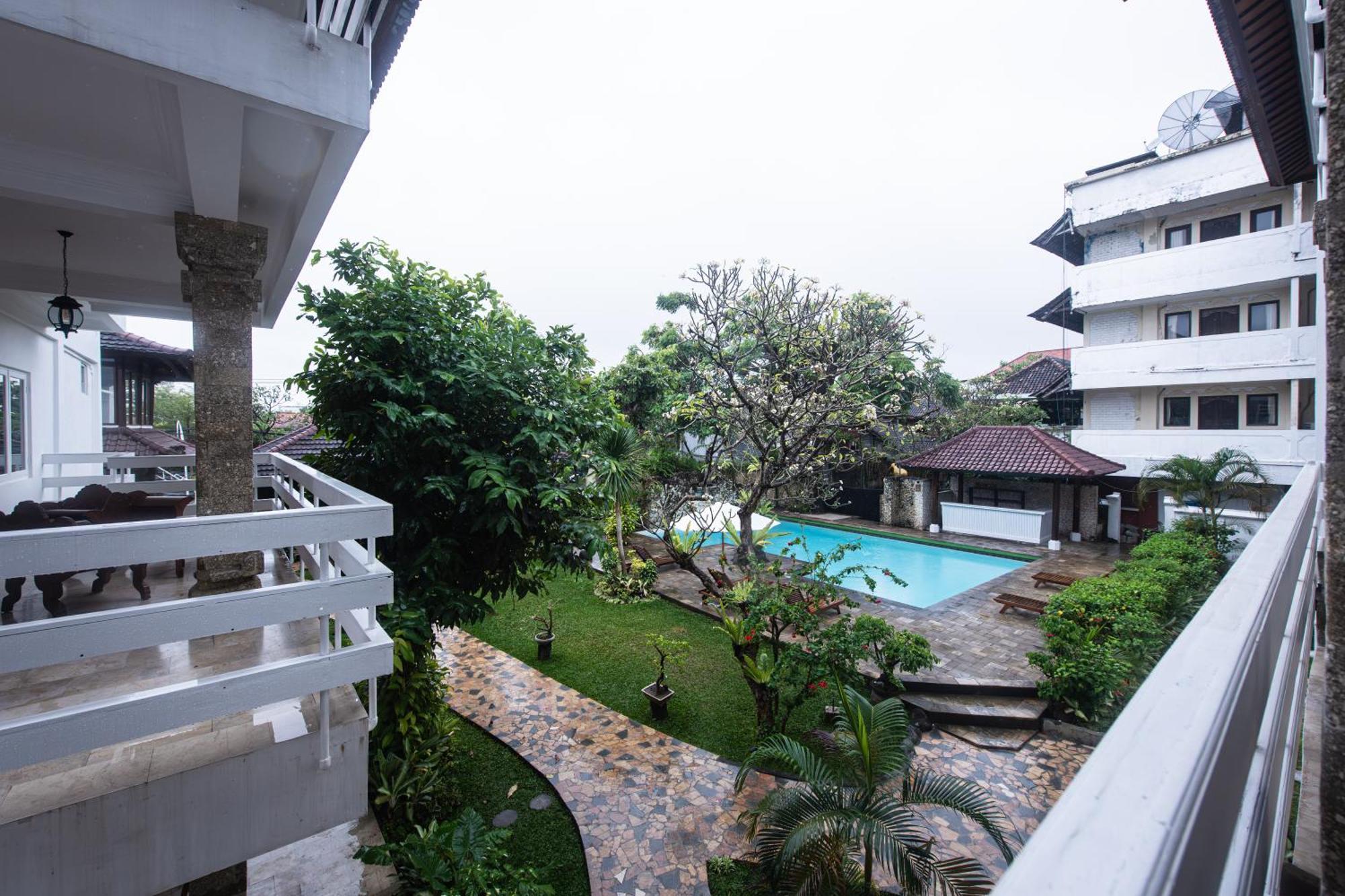Hotel Sari Bunga Legian Exterior foto