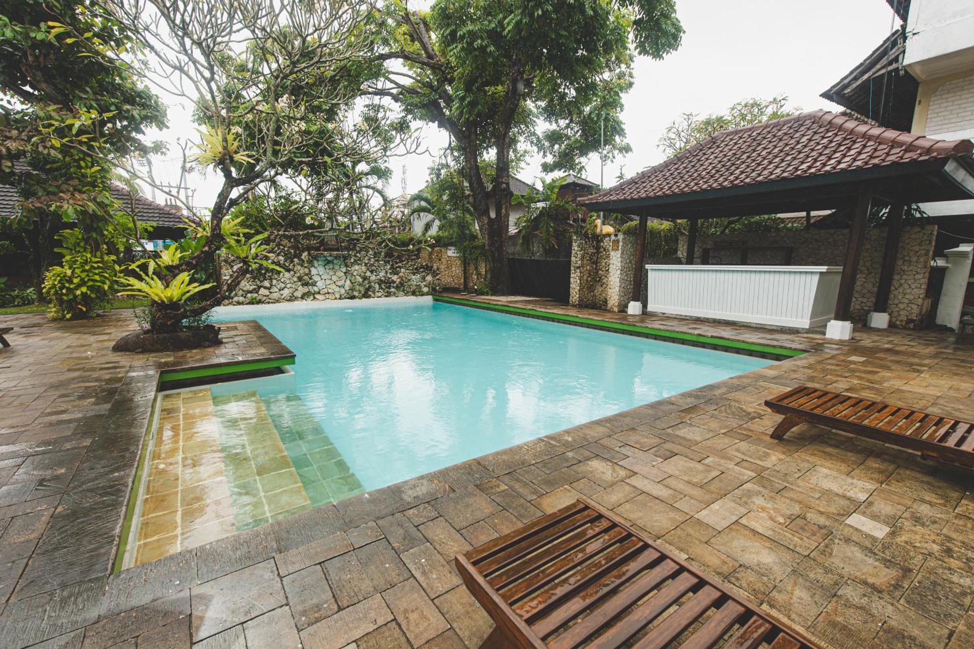 Hotel Sari Bunga Legian Exterior foto