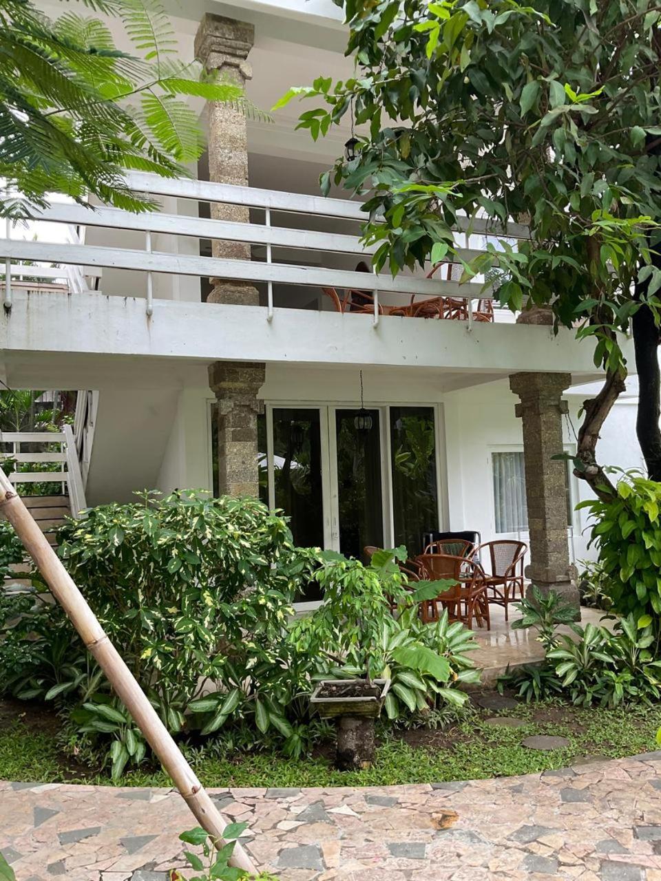 Hotel Sari Bunga Legian Exterior foto