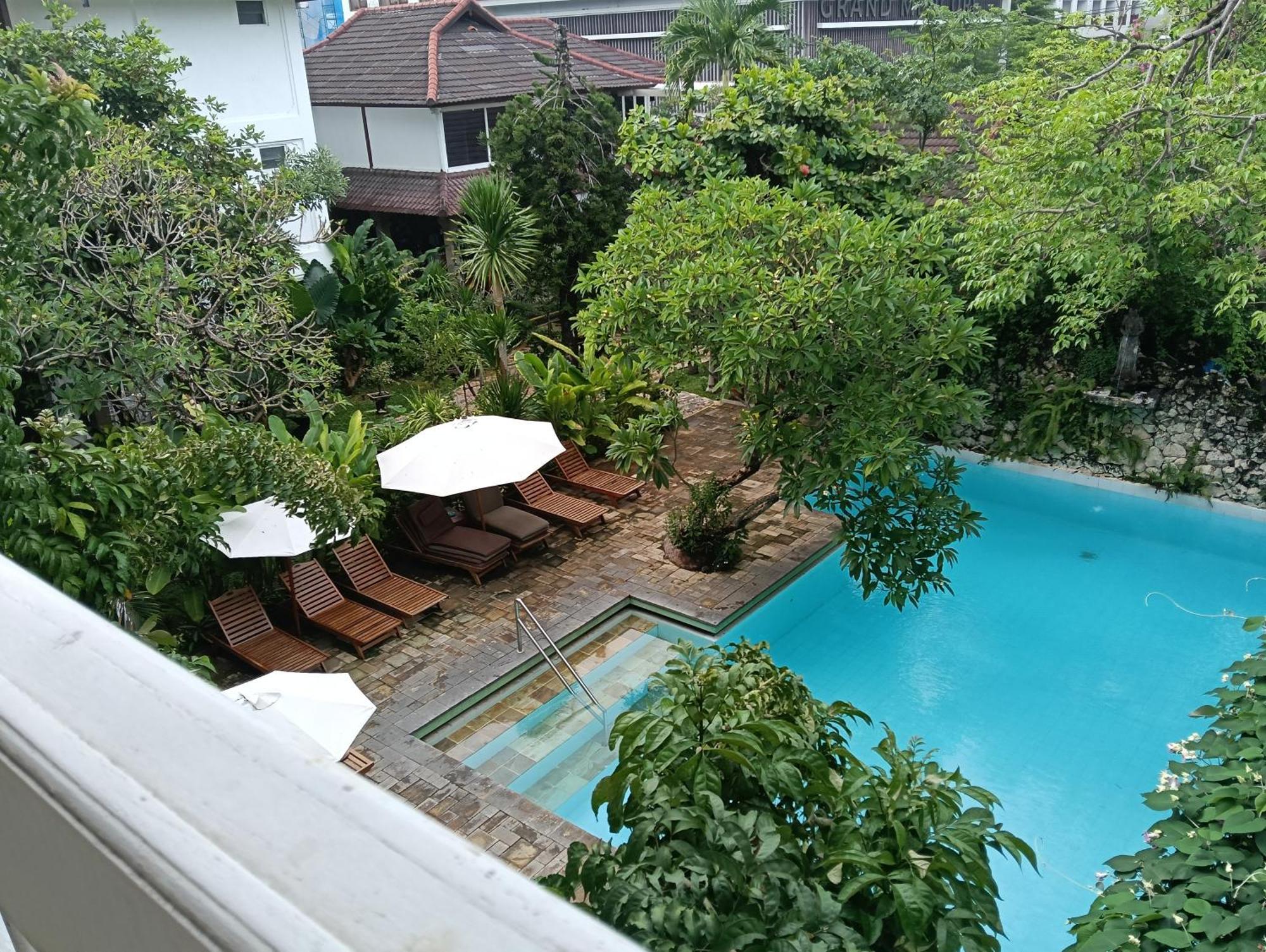 Hotel Sari Bunga Legian Exterior foto